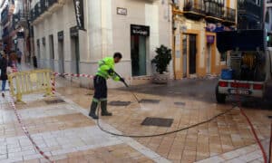 Trabajar de operario de limpieza en Málaga