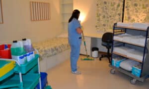 trabajar limpieza hospitales