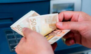 cuándo pagan bancos-Ingreso Mínimo Vital Agosto